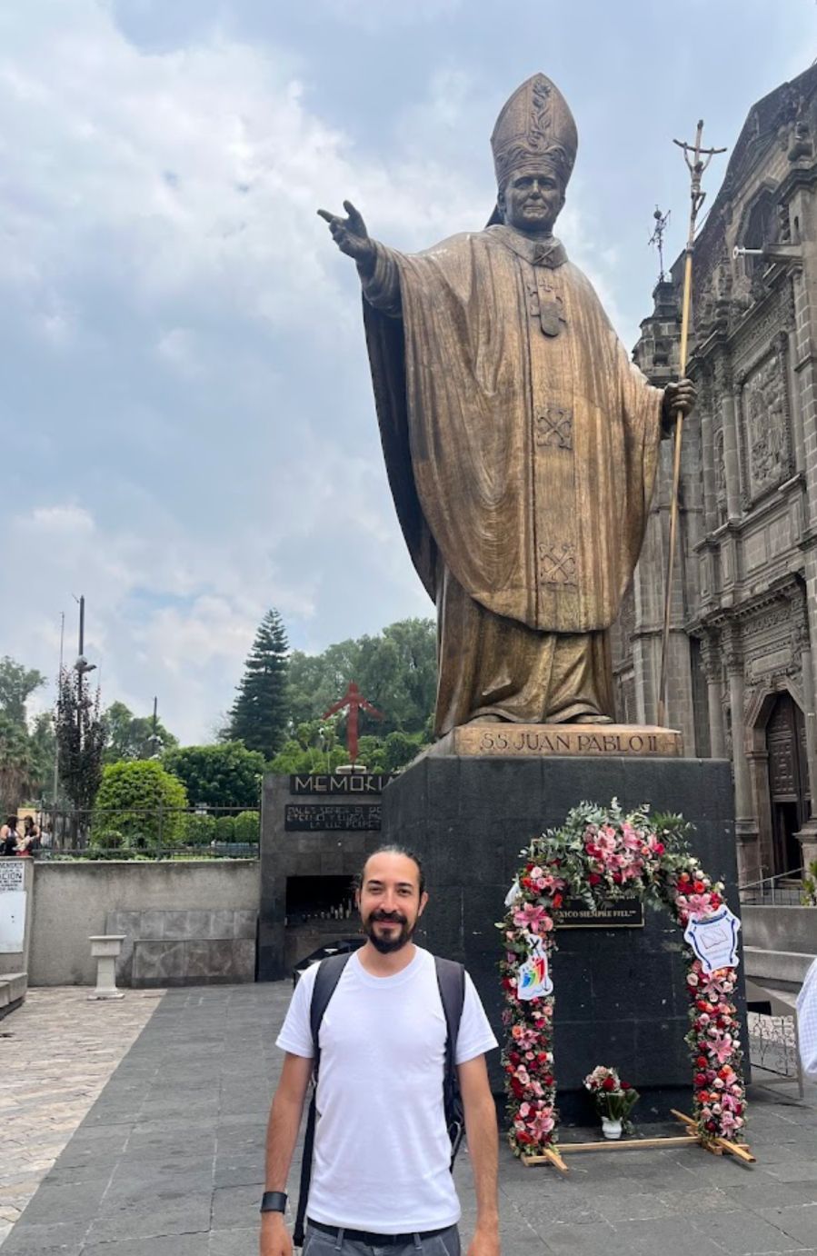 Carlos, local host in Mexico City